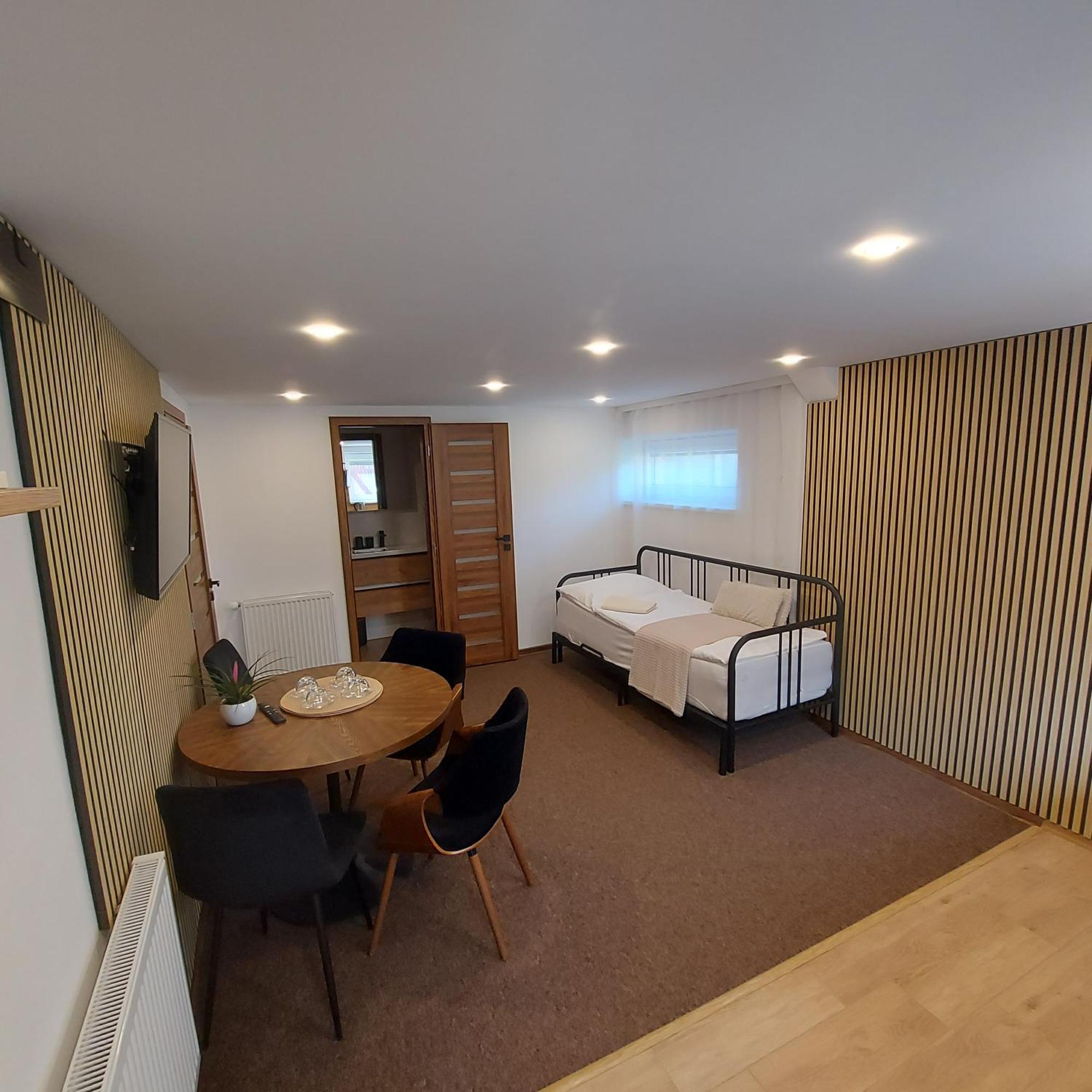 Apartmany Lenka Besenova 104 Luaran gambar